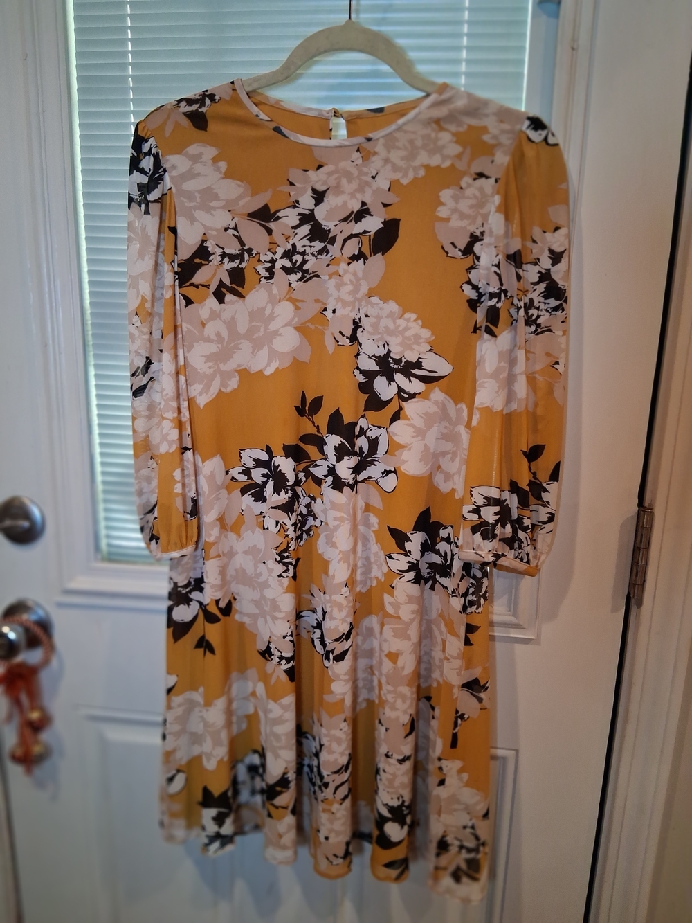 sku114 Calvin Klein Mustard Yellow Floral Midi Dress Size 6